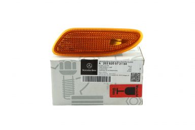 Mercedes-Benz W203 C-Class Genuine Left Side Marker In Bumper Turn Signal Light